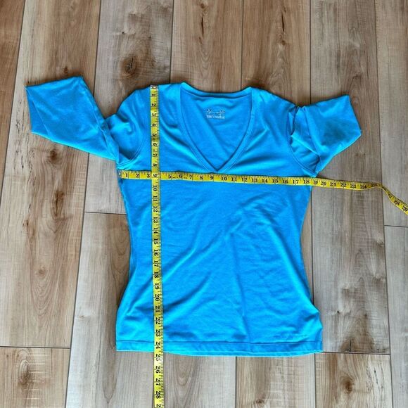 Under Armour Women's Long Sleeve HeatGear V-Neck Top Blue Size Large - Picture 4 of 10